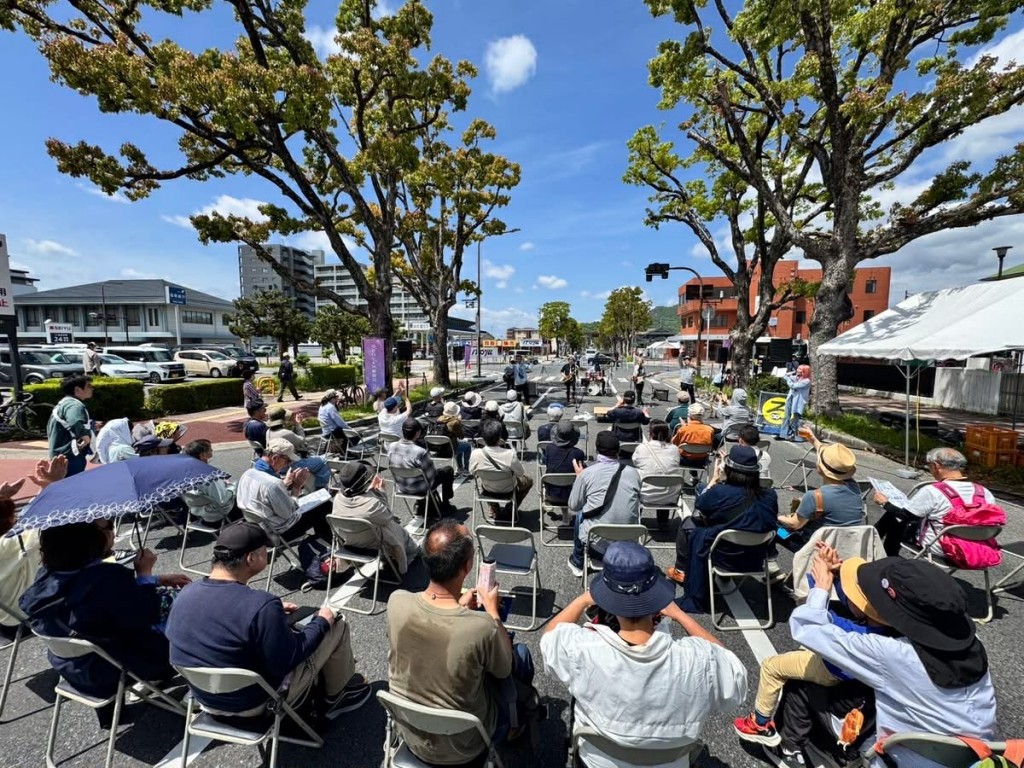 11   29ef2315-e3ad-4972-bfab-47b4e4ea1498