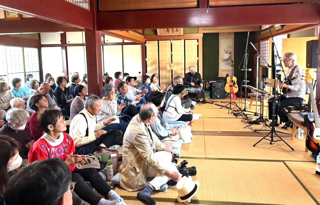 2  0f8885ac-6f67-4b7d-b993-6ff9233c8502