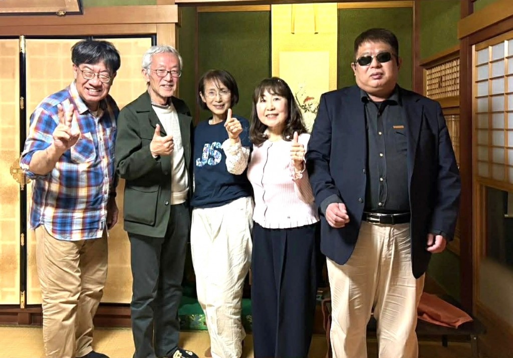 24  707299f0-7074-44f6-b7e4-a6d8f8e30b34