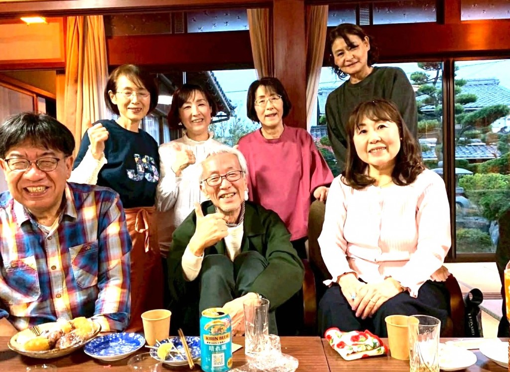 27  e136d6-3d91-4d13-9ffd-a218f0afe230